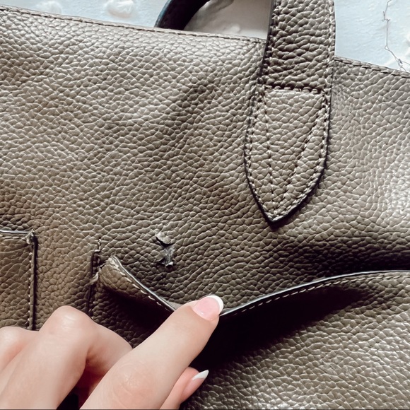 Steve Madden Tote - Picture 4 of 7